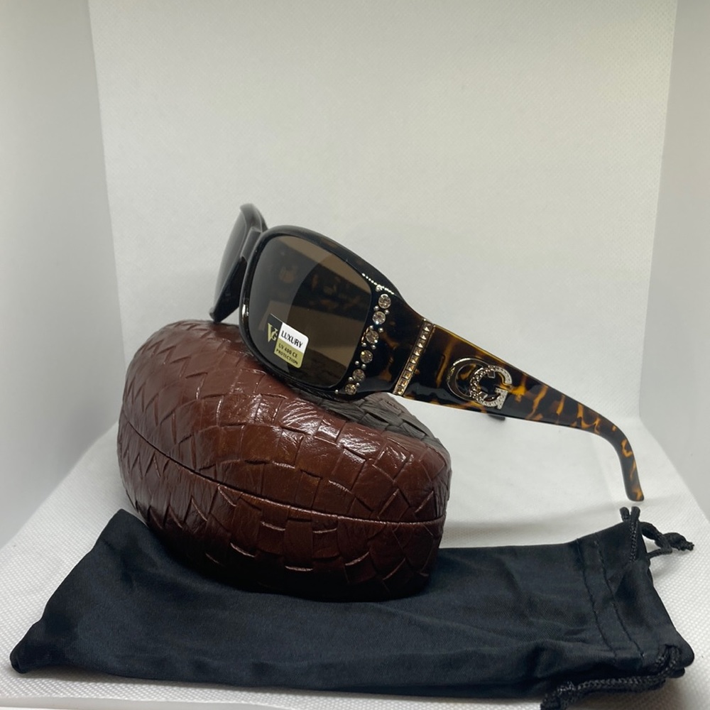 CG Women’s Bling RhinestoneTortoise Sunglasses With Case & Pouch